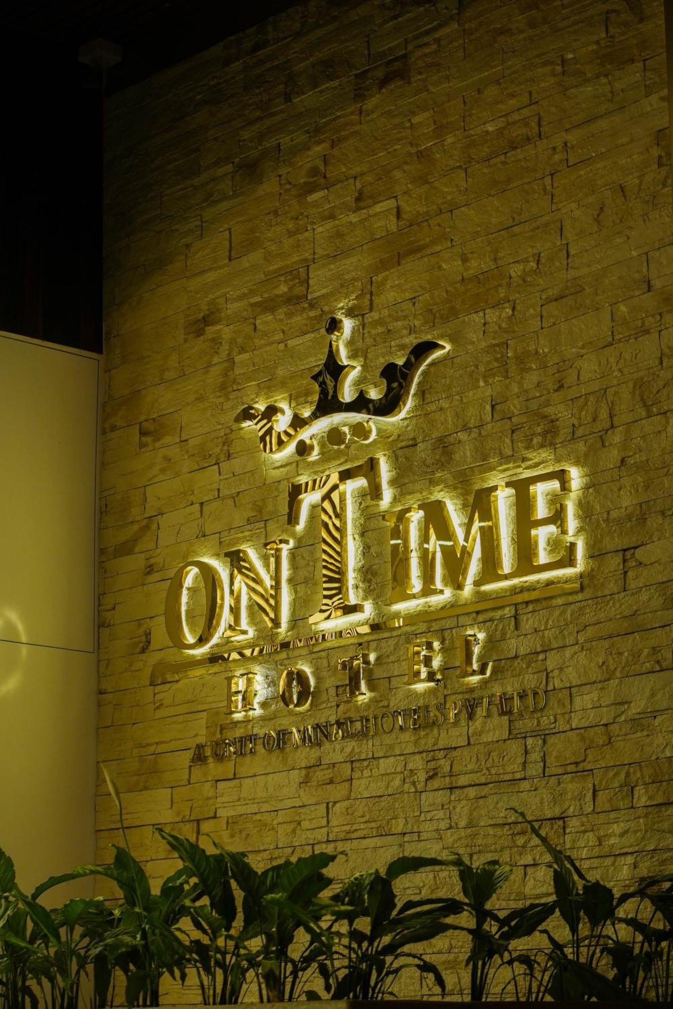 8 Central Hotels in Bangalore Shopping Area Worth Booking