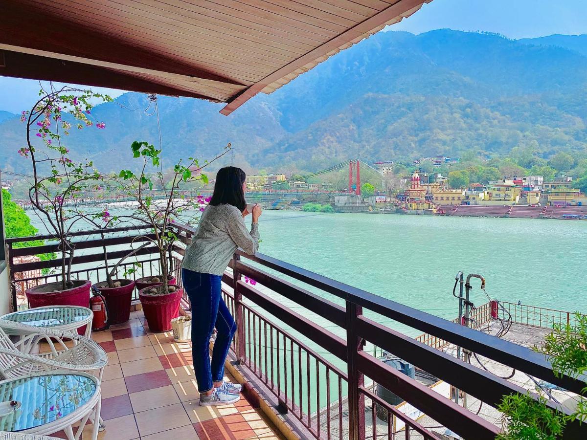 7 Top 4-Star Hotels for River Rafting in Rishikesh