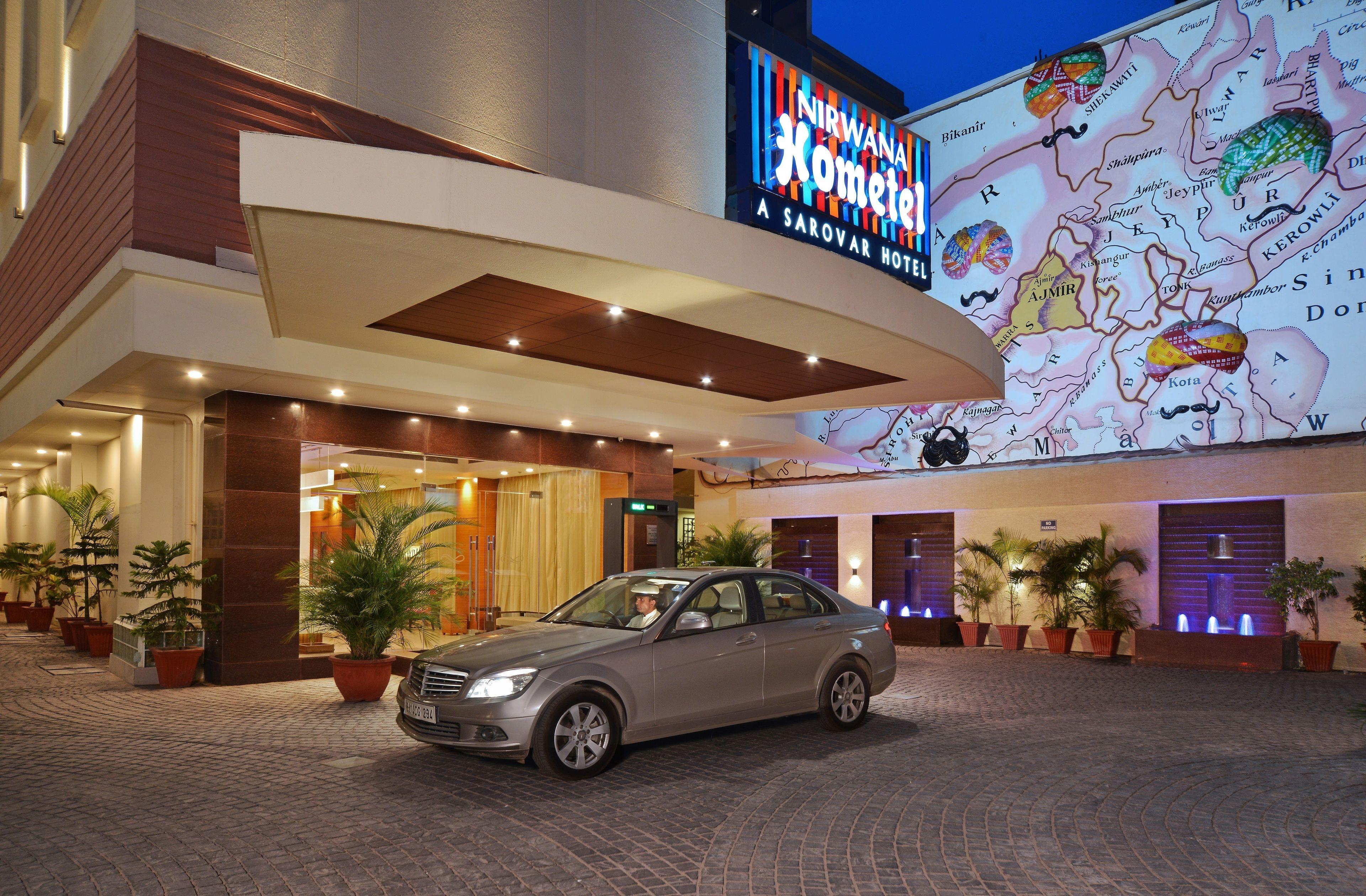 15 Business Hotels Close to Statue Circle, Jaipur