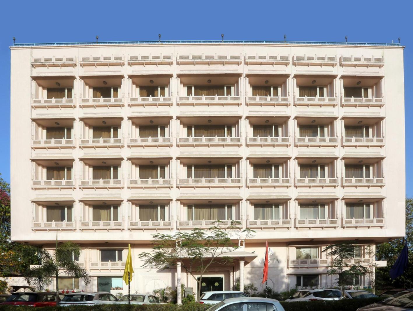 15 Top-Rated Business Hotels Close to Mansagar Lake