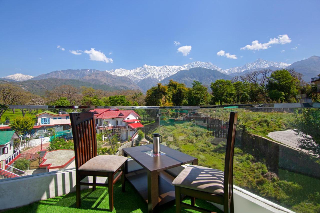 Staying Near HPCA Stadium: 10 Three-Star Hotels Compared
