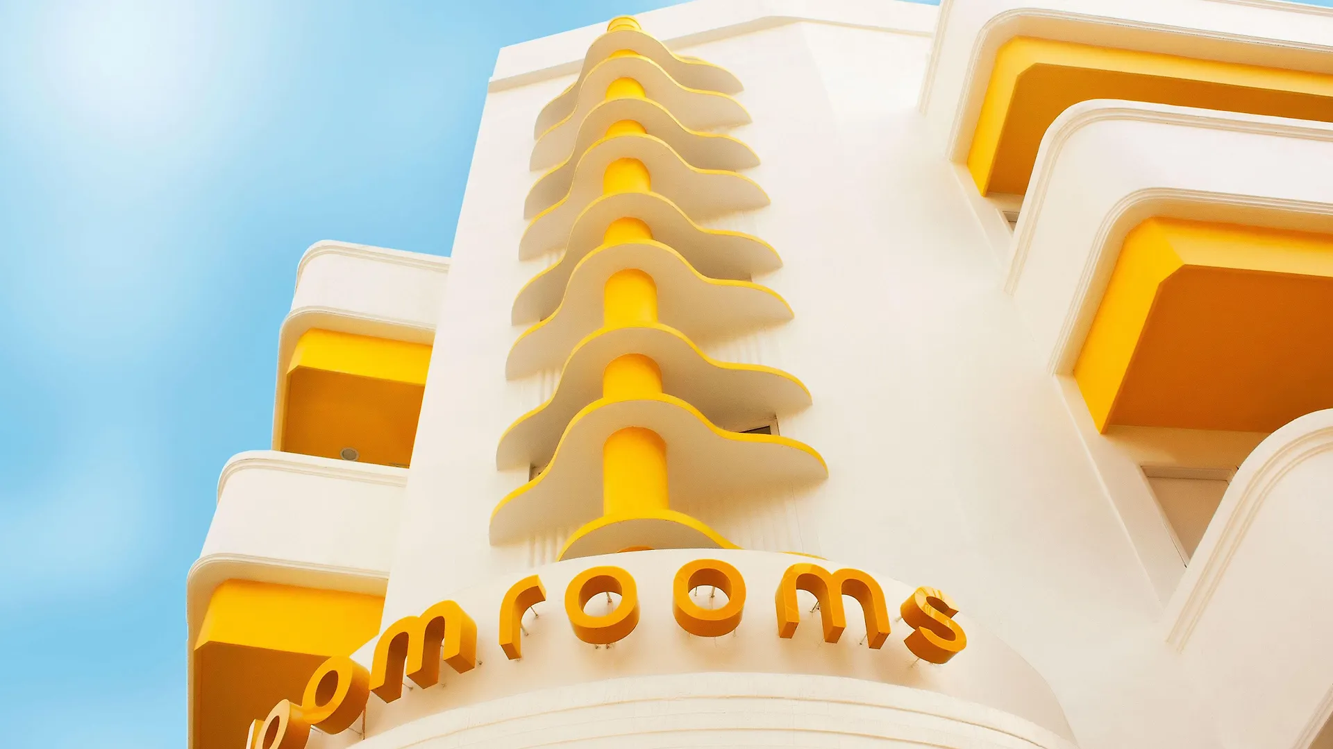 15 Central Hotels in Chandni Chowk for Easy Delhi Access