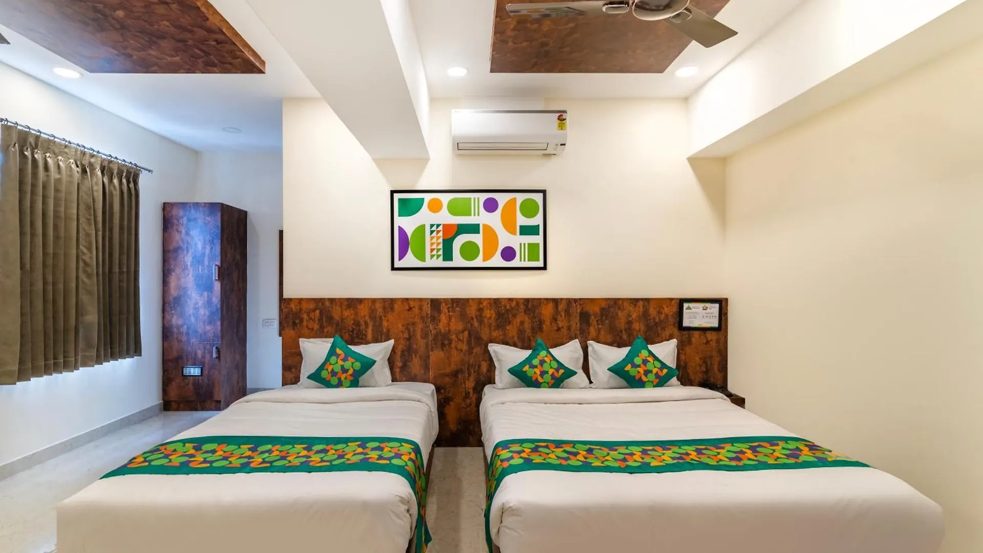 Where to Stay Near Vadapalani Murugan Temple: 6 Treebo Hotels