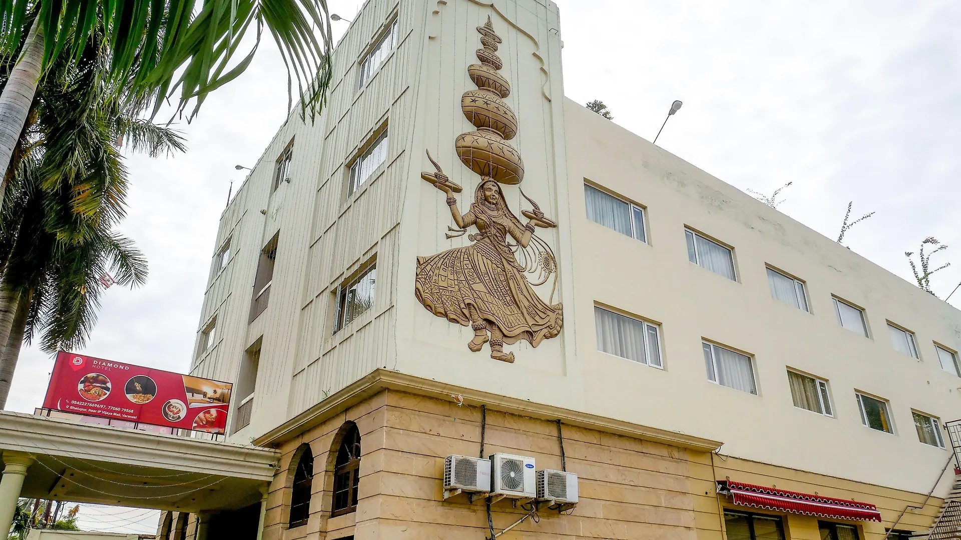 14 Business Hotels Near Bharat Mata Temple Worth Booking