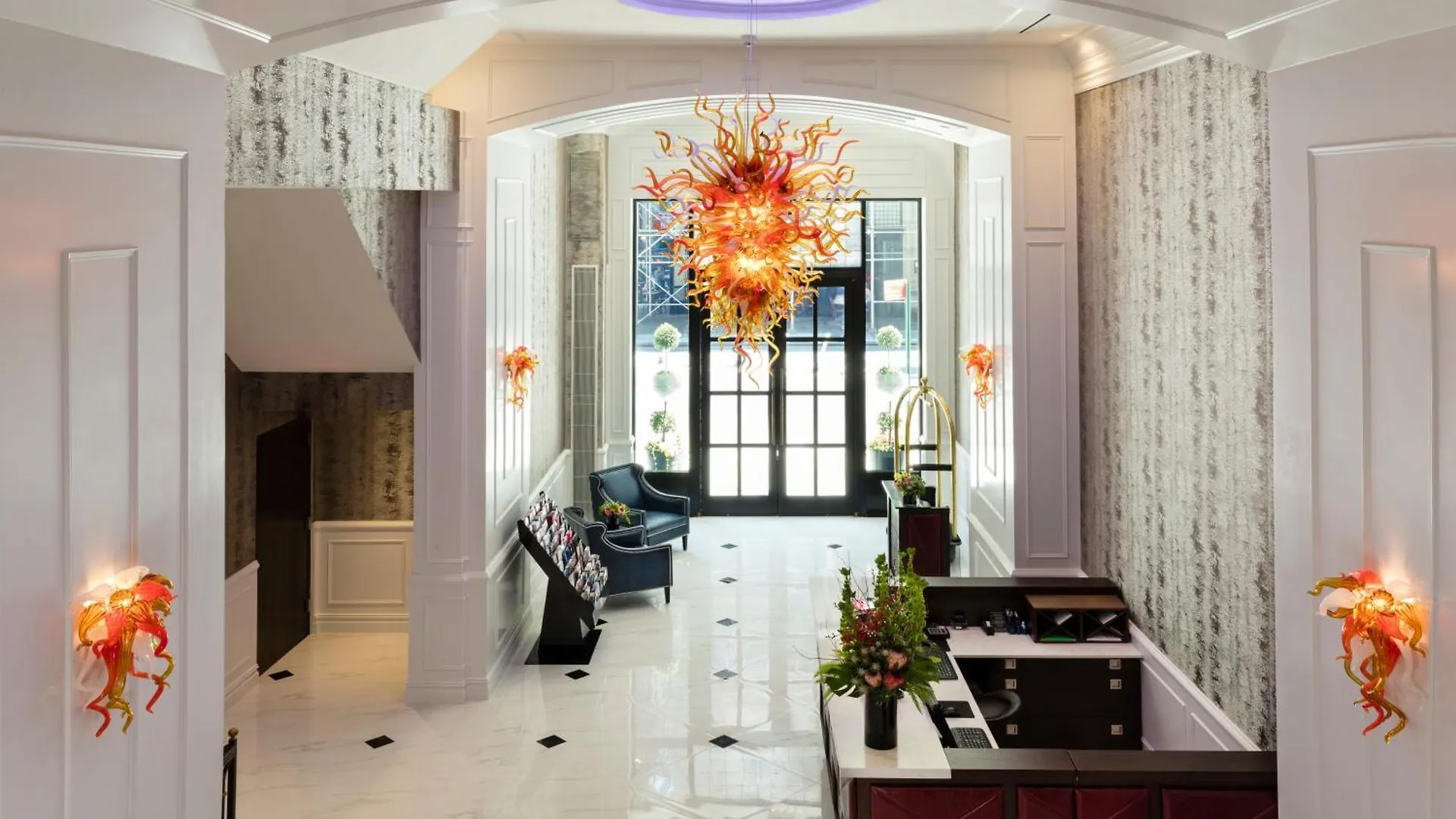 8 Romantic Hotels on Fifth Avenue Worth Booking in New York