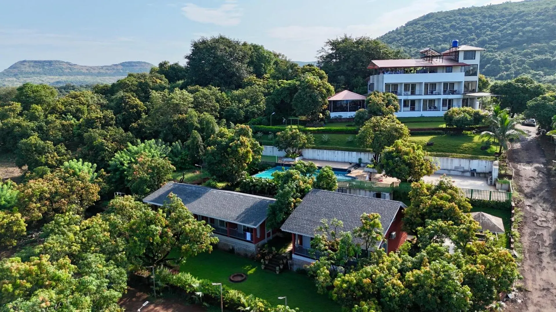 15 Resort Hotels in Maharashtra Worth Booking Right Now
