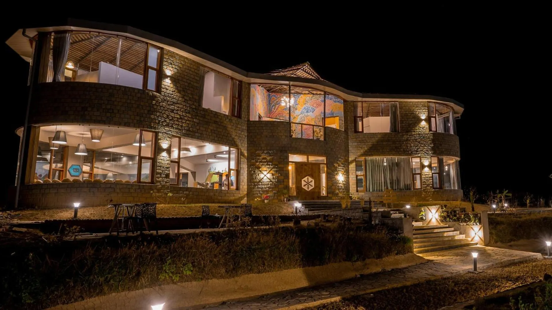 10 Leisure Hotels in Himachal Pradesh Worth Booking
