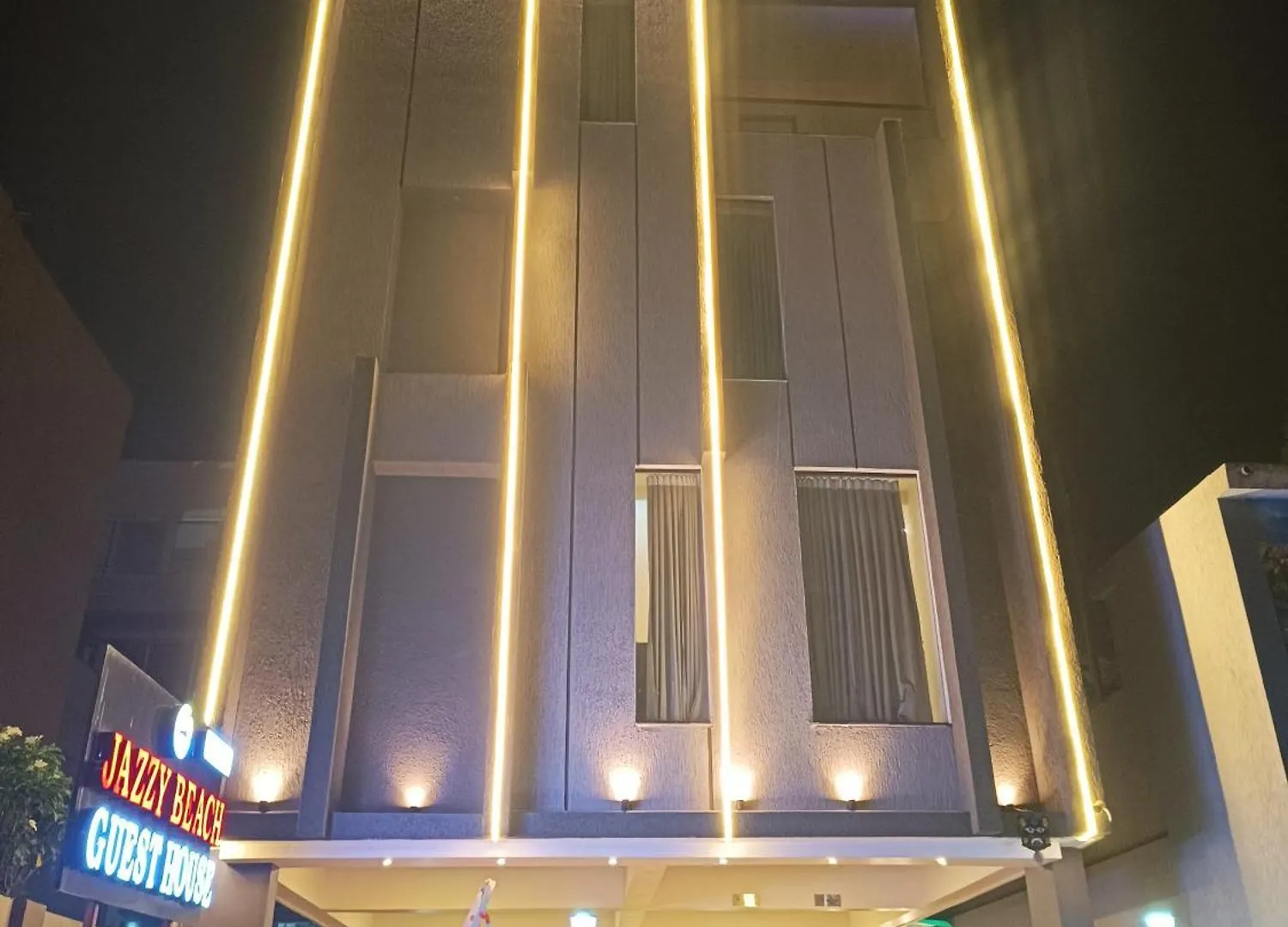 4 Best 3-Star Hotels Near Ross Hill Church for Easy Access