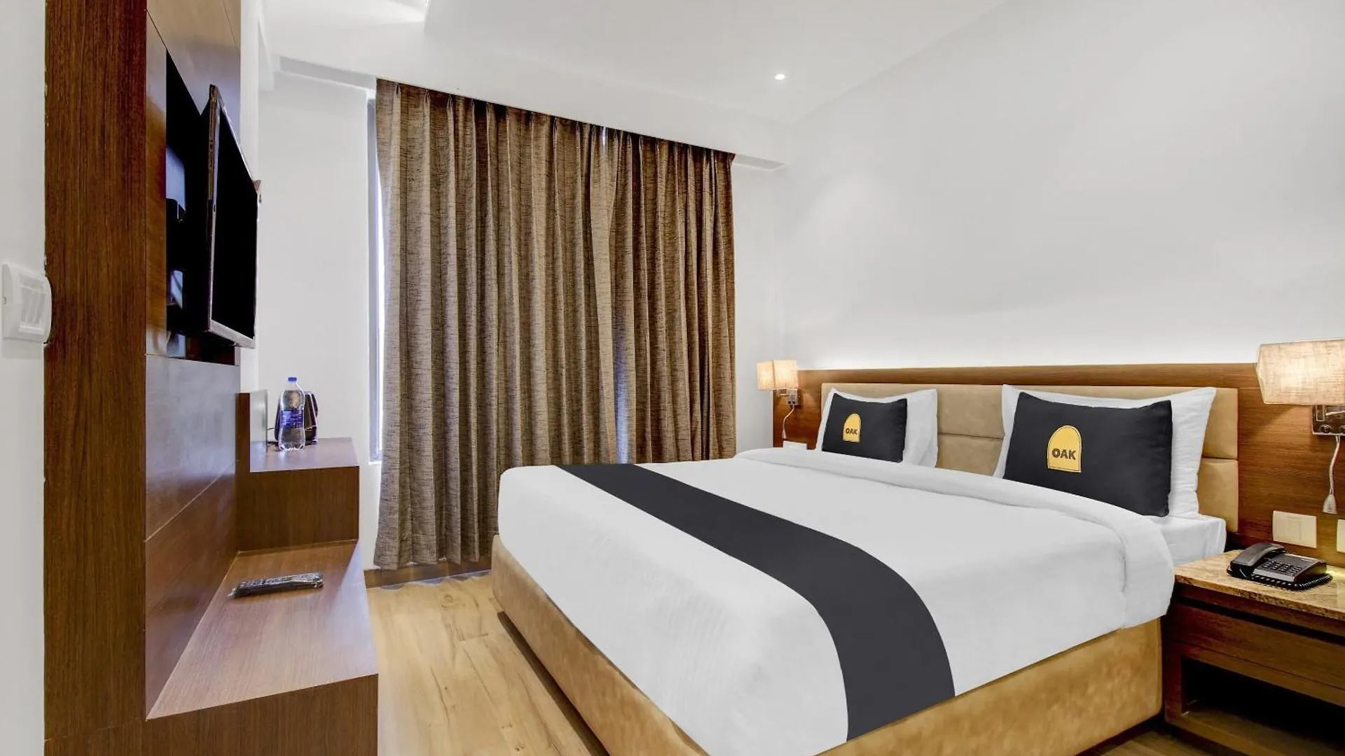 4 OYO Rooms Hotels Close to Fun Republic Mall Lucknow