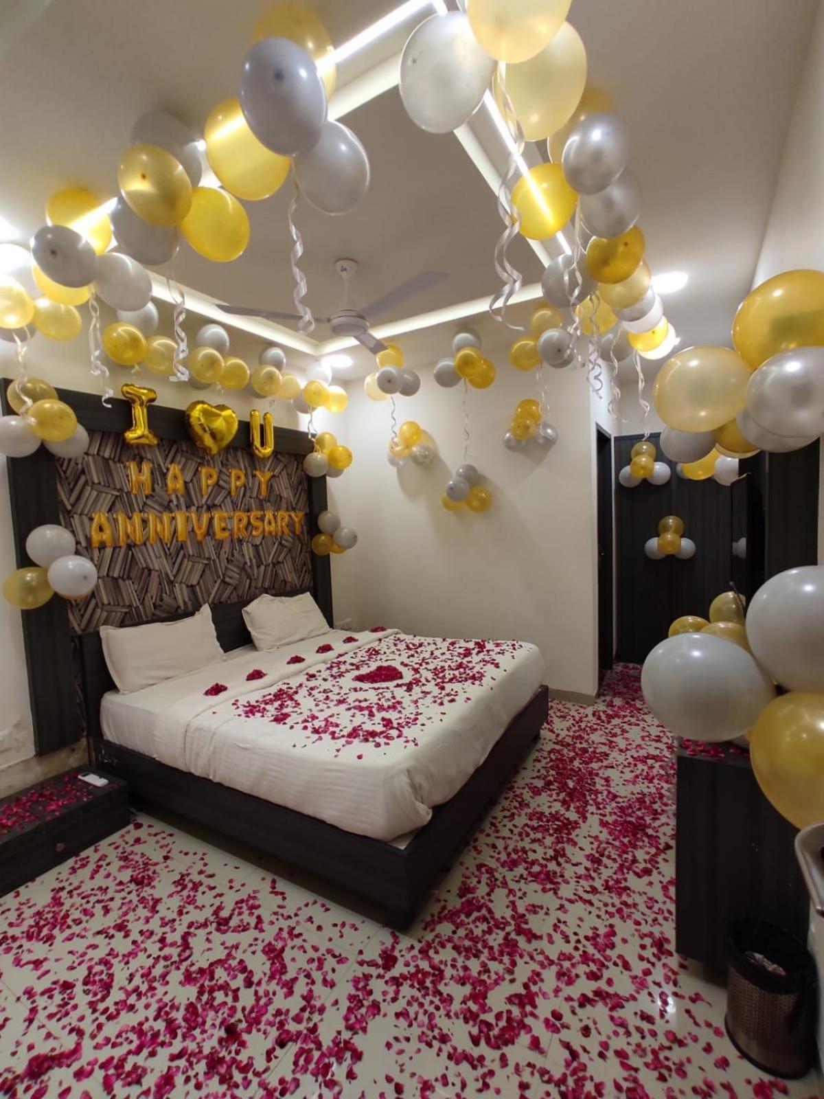 Staying Near Himalaya Mall: 15 Airport Hotels Compared