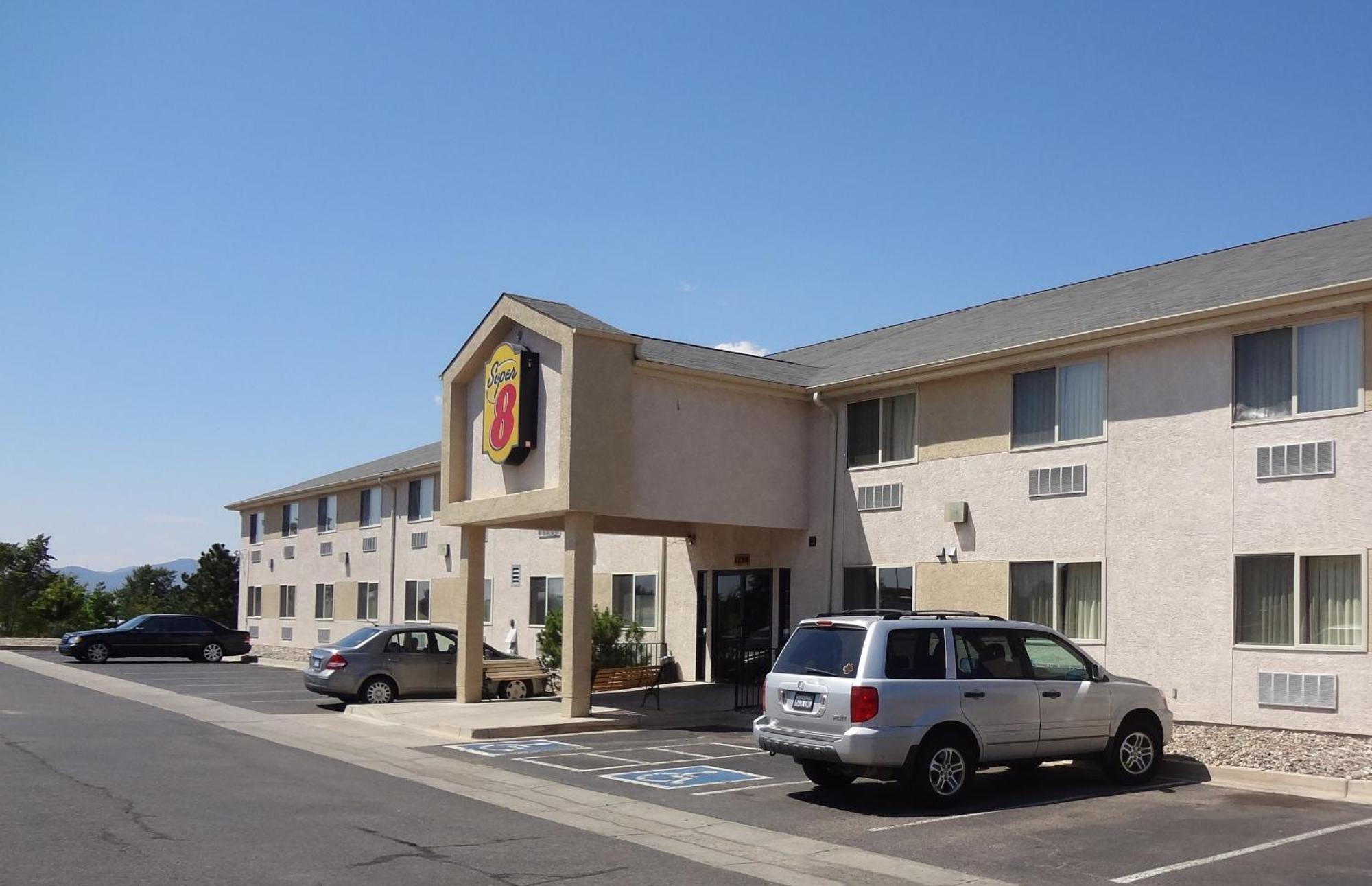 13 Smart Budget Hotels Near Olympic Training Center Worth Booking