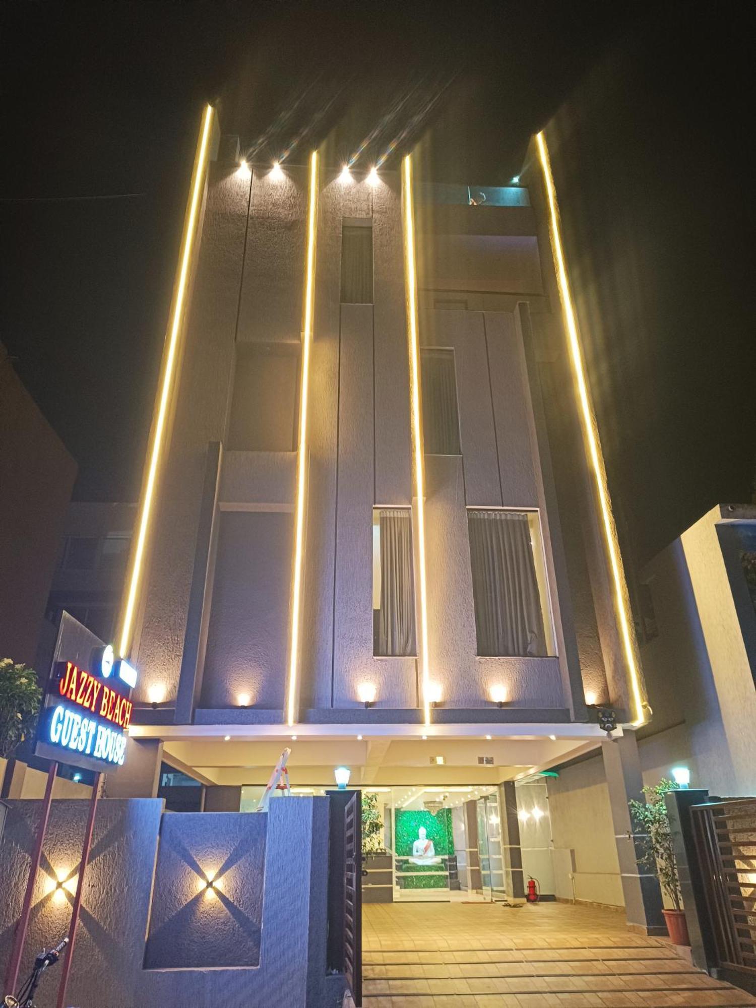 4 Best 3-Star Hotels Near Ross Hill Church for Easy Access