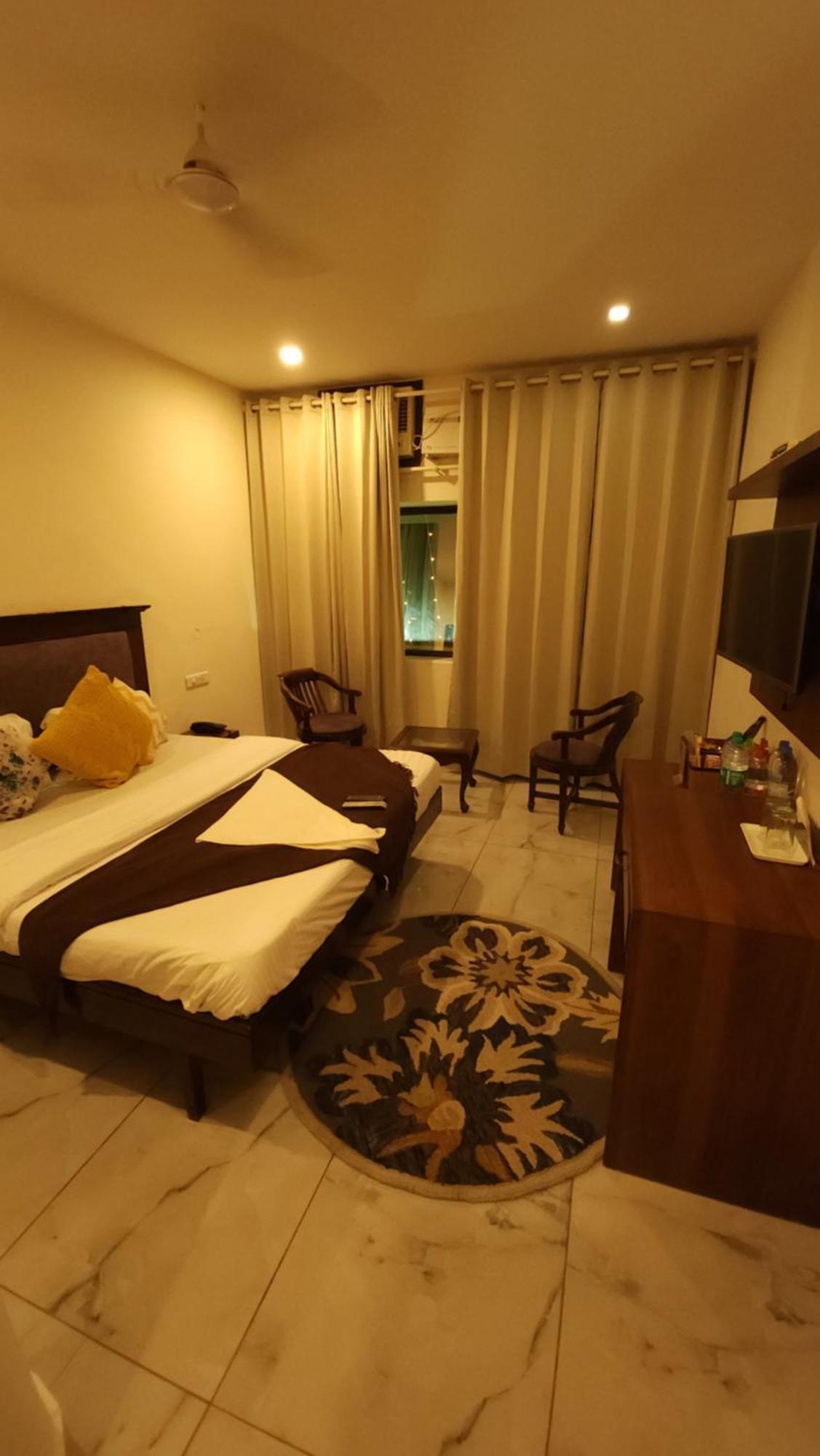 Staying Near Sukhna Lake: 3 Four-Star Hotels Compared