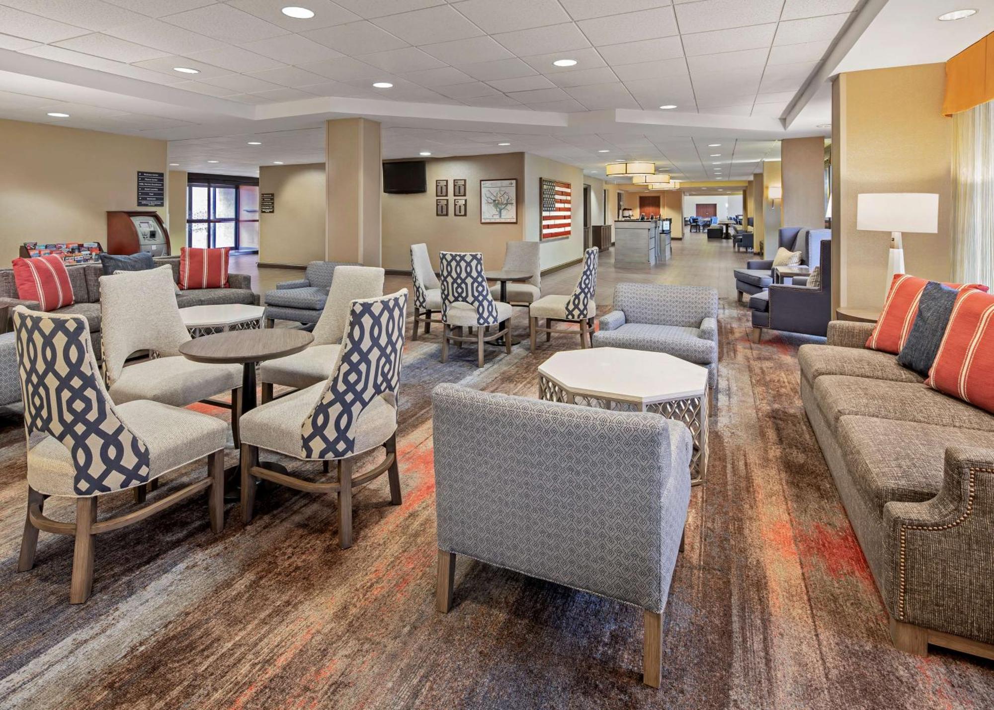 4 Budget Hotels Near Fashion Centre at Pentagon City Worth Booking