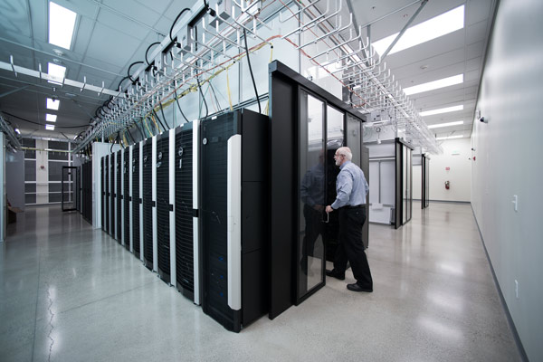 <strong>Green computing for greener cities. </strong>To cut energy costs, the Stanford Research Computing Center uses air-driven cooling. The UIL taps into the SRCC to advise city planners on the best way to manage their building energy costs. Courtesy SRCC.